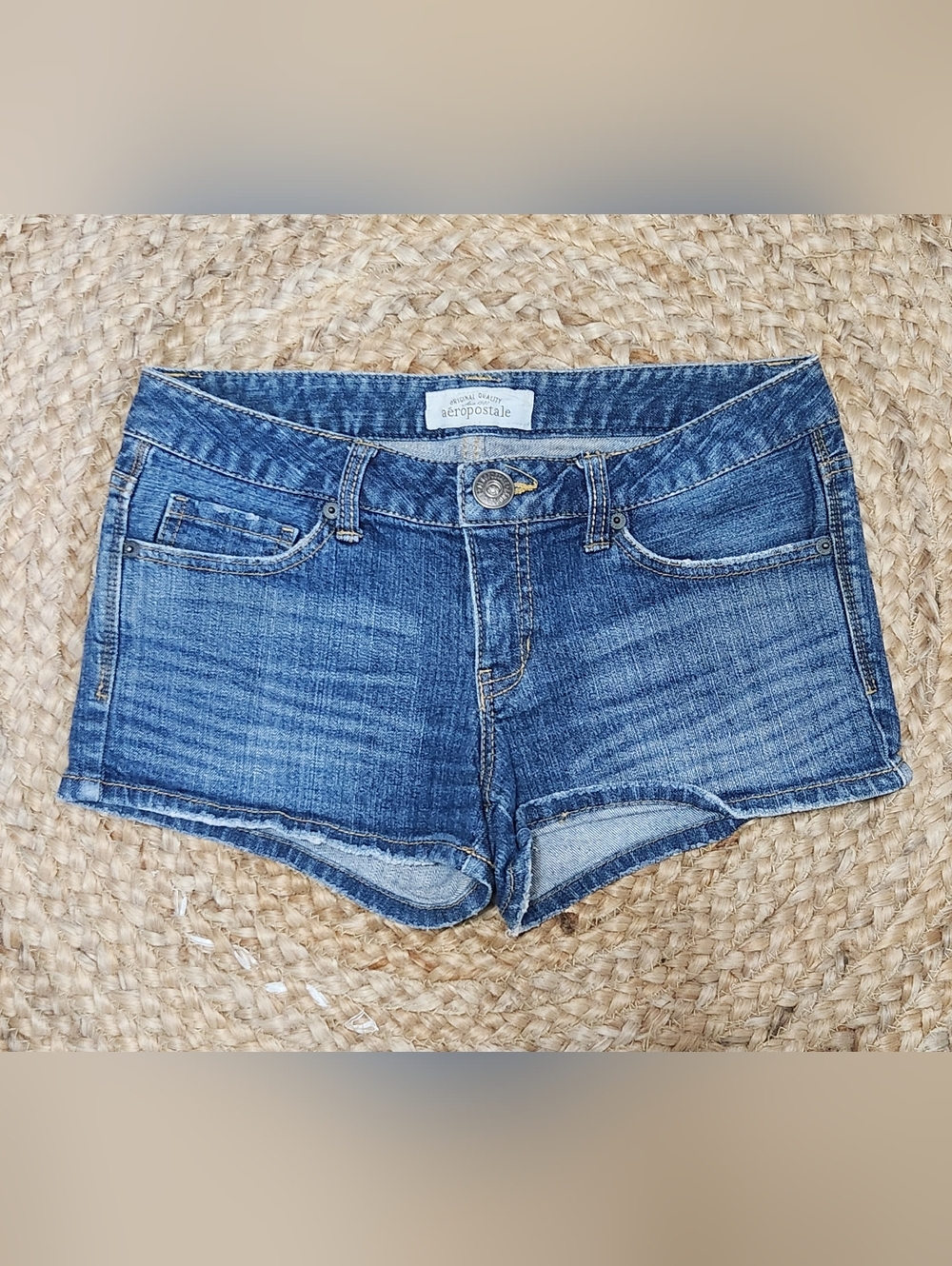 Y2K Aeropostale Jean Denim Short Shorts Womens 5/6 Medium Wash Low Rise 2010